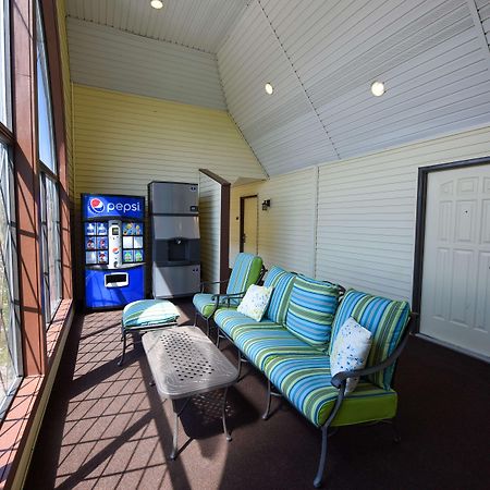 Best Western Plus Dockside Waterfront Inn Mackinaw City Ngoại thất bức ảnh