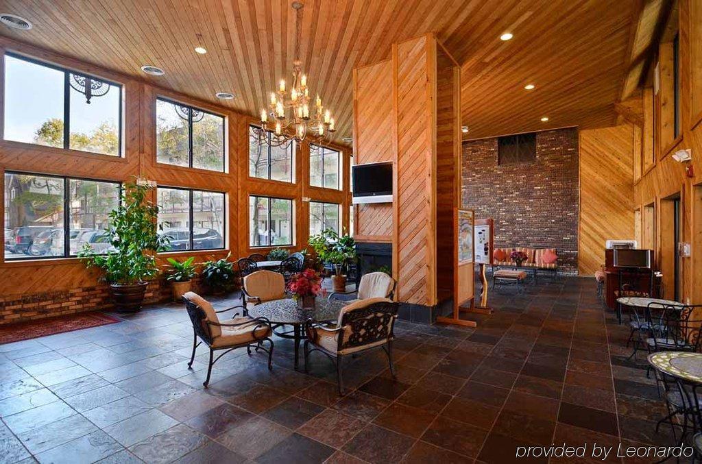Best Western Plus Dockside Waterfront Inn Mackinaw City Nội địa bức ảnh