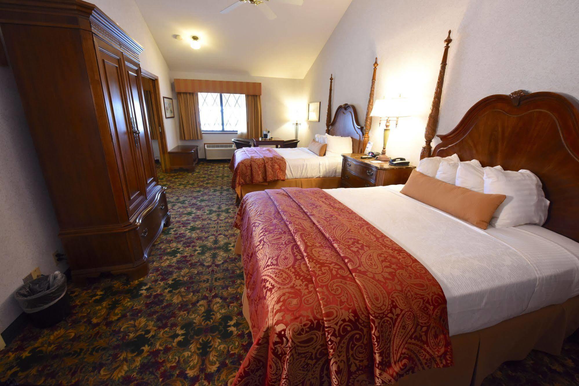 Best Western Plus Dockside Waterfront Inn Mackinaw City Ngoại thất bức ảnh