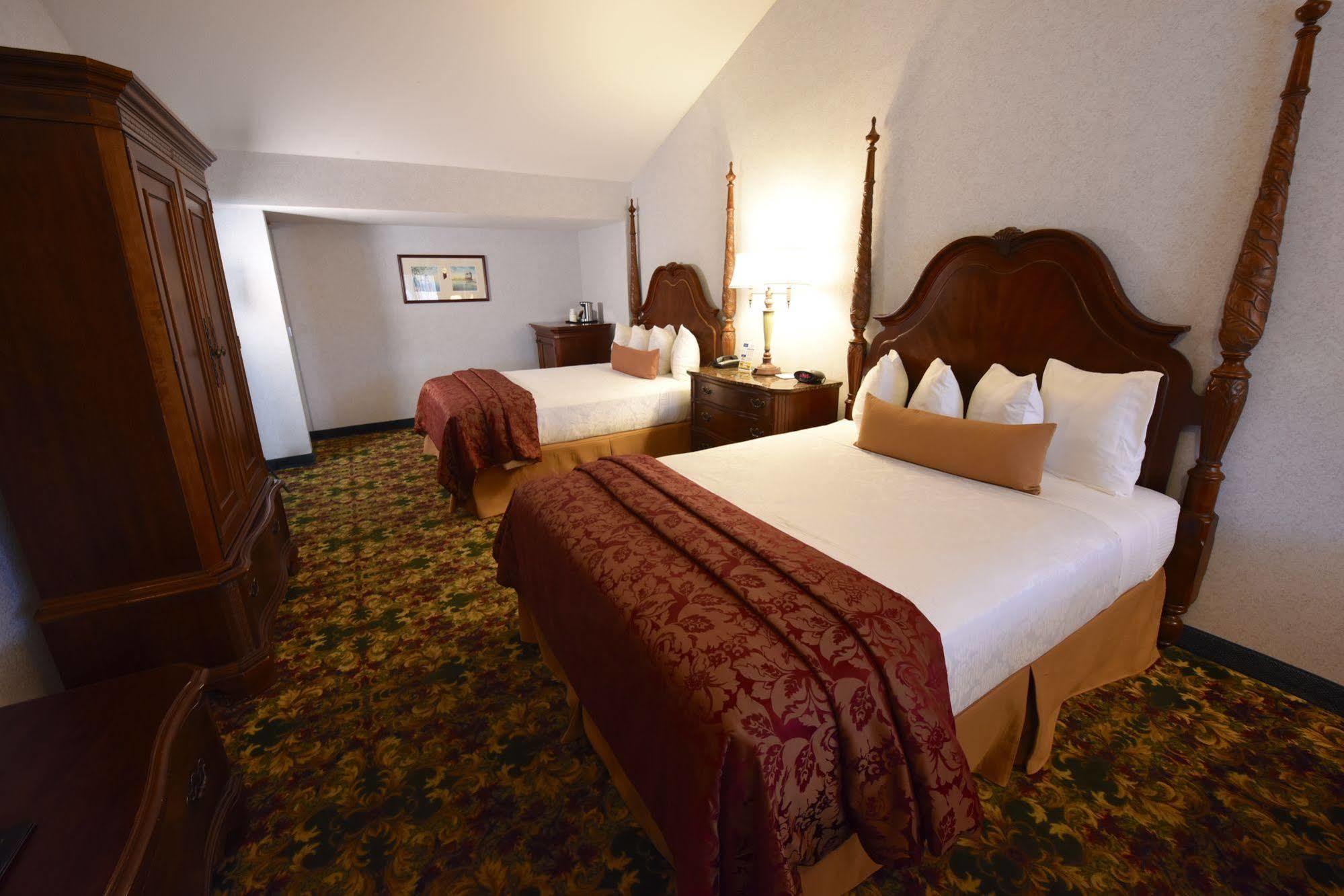 Best Western Plus Dockside Waterfront Inn Mackinaw City Ngoại thất bức ảnh