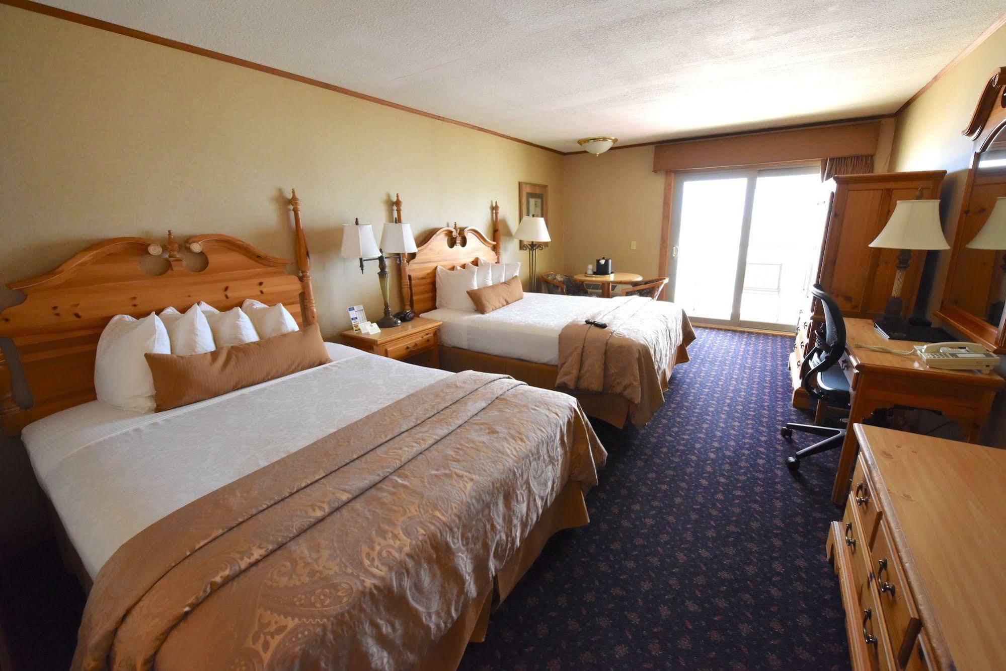Best Western Plus Dockside Waterfront Inn Mackinaw City Ngoại thất bức ảnh